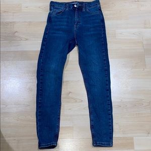 Blue skinny jeans